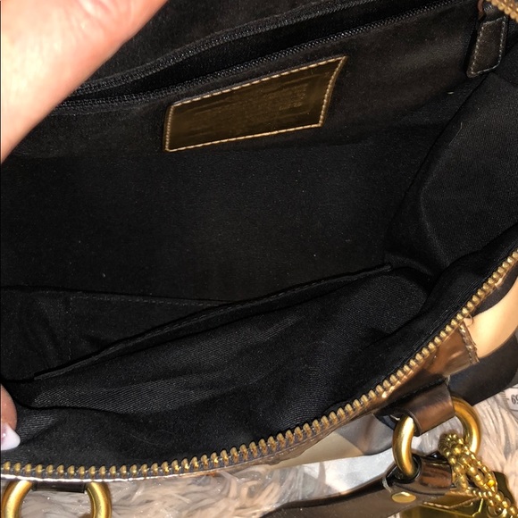 Authentic Coach handbag - Picture 8 of 8